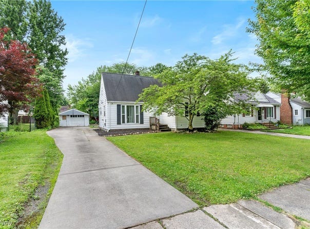 120 Palmetto Avenue, Bedford, OH 44146