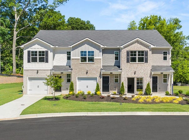 124 Kenmore, Perry, GA 31069