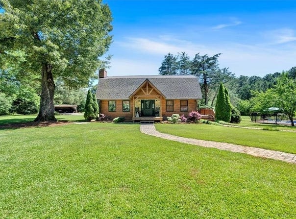 179 Hogan Road, Brooks, GA 30205