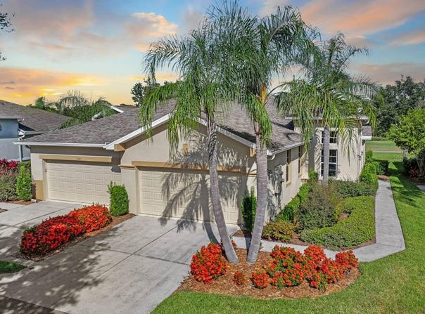 1226 LYNDHURST GREENS DRIVE, SUN CITY CENTER, FL 33573