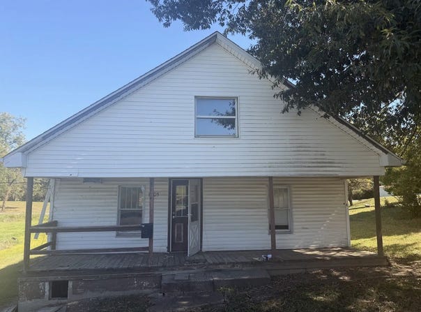 1405 Newton Avenue, Johnston City, IL 62951