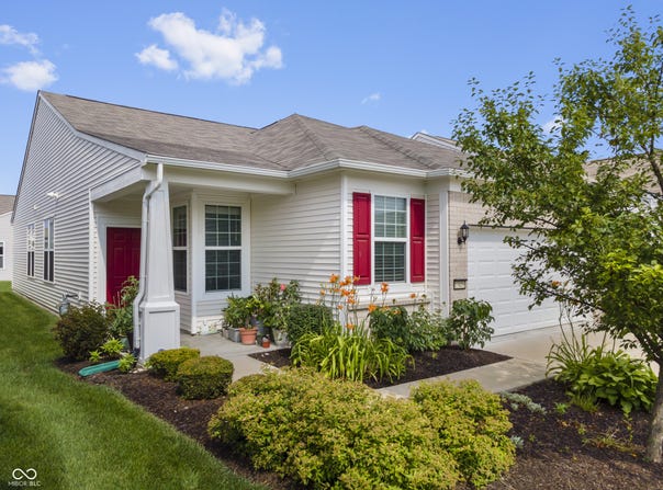 13456 Ravenswood Trail, Fishers, IN 46037