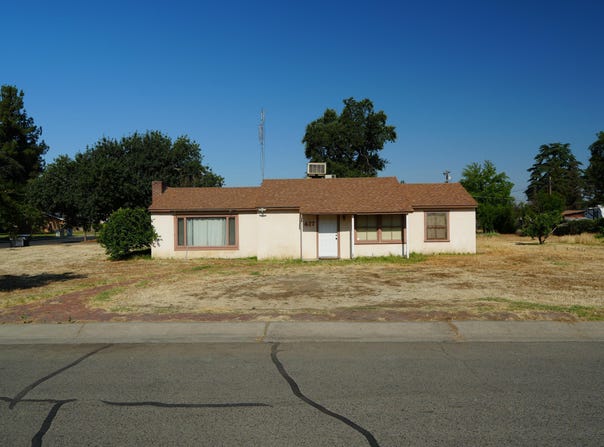 417 N Kent Street, Visalia, CA 93291