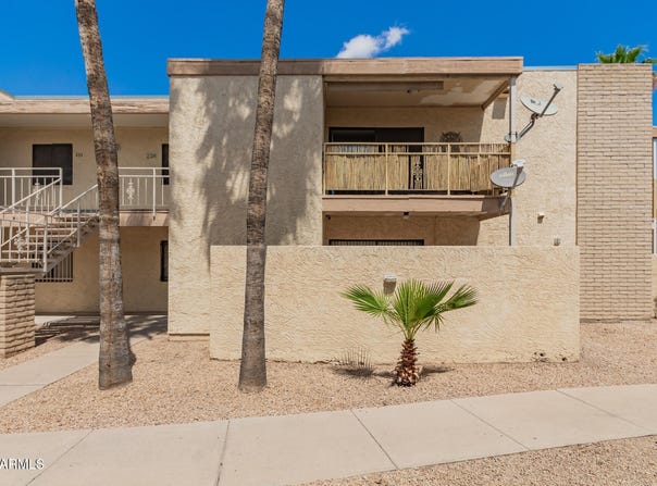 16635 N CAVE CREEK Road, Phoenix, AZ 85032