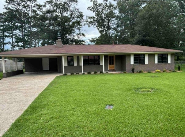 303 Melwood Dr., Amory, MS 38821