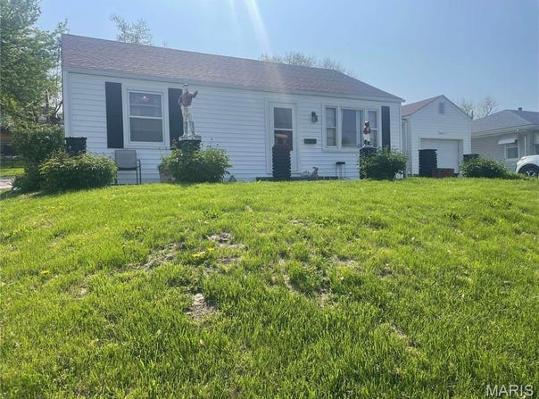 4044 McMasters Avenue, Hannibal, MO 63401