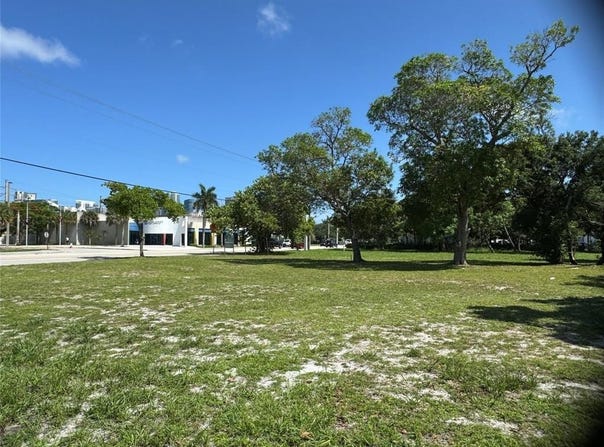 435 NW 7th Ave, Fort Lauderdale, FL 33311