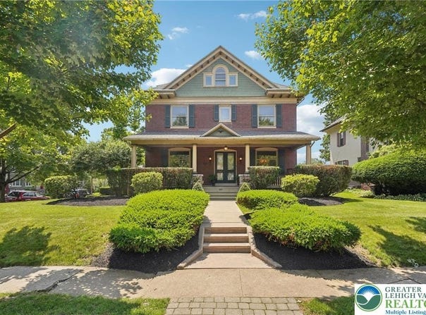 200 W Pierce Street, Easton, PA 18042