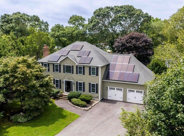 16 Gulf Hill Dr, Dartmouth, MA 02748