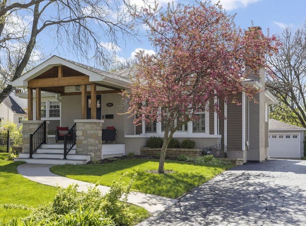 296 Kenilworth Avenue, Glen Ellyn, IL 60137