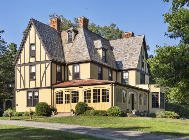 131 Hartford Road, Manchester, CT 06040