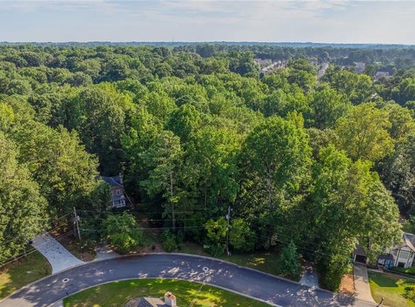 4827 Royal Drive Northwest Drive, Duluth, GA 30096