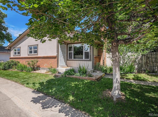 64 Nome Way, Aurora, CO 80012