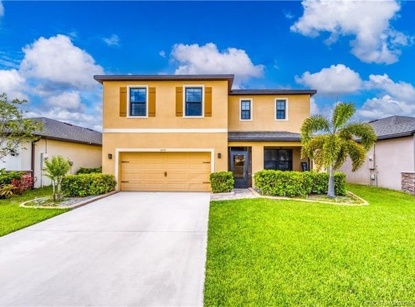 6431 NW Castlebrook Avenue, Port St Lucie, FL 34983