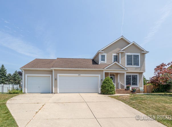 6698 Hartman Drive SE, Caledonia, MI 49316