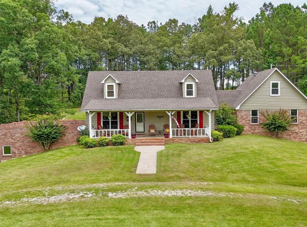 672 Kemp Road, Hamilton, AL 35570