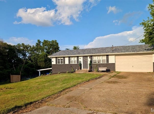 4600 Sassafras Lane, Imperial, MO 63052