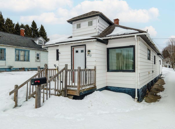 412 Amber Street, Iron River, MI 49935