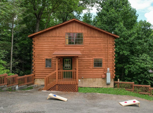 2145 E View Drive, Sevierville, TN 37876