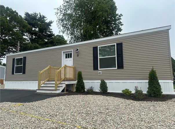 1346 Newport Avenue, Attleboro, MA 02703