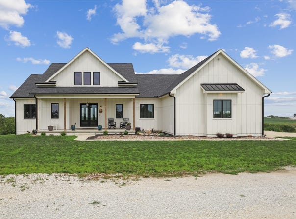 1103 170th Street, Dexter, IA 50070
