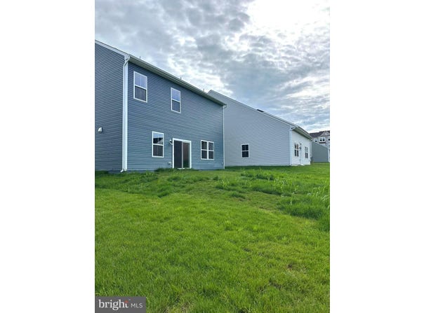 26 TROUT LILY DR., RANSON, WV 25438