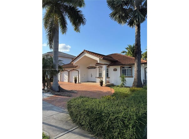 14251 SW 34th St, Miami, FL 33175