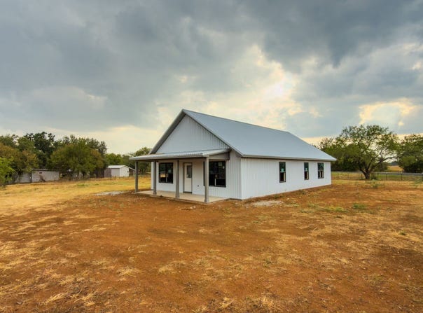 595 Hcr 2224 E, Aquilla, TX 76622