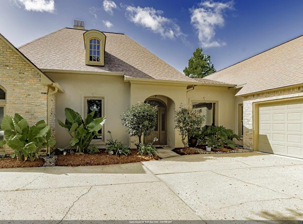 40204 Pelican Point Pkwy, Gonzales, LA 70737