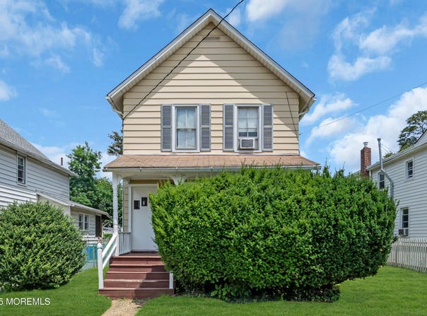 17 Henry Street, Freehold, NJ 07728