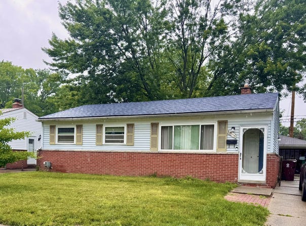 34516 John Street, Wayne, MI 48184