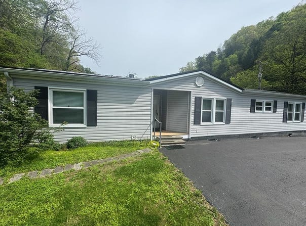 369 Little Creek Road, Pikeville, KY 41501