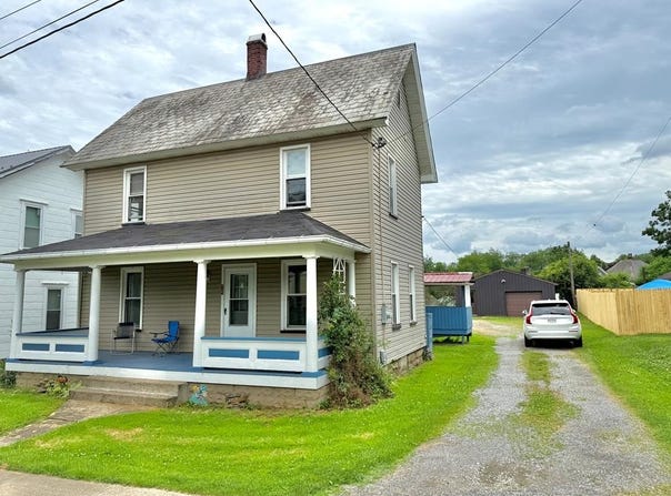 605 Main Street, Polk, PA 16342