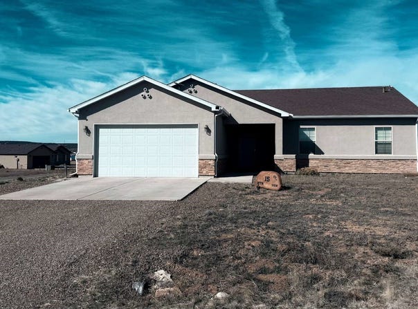 15 Mountain View Lane, Edgewood, NM 87015