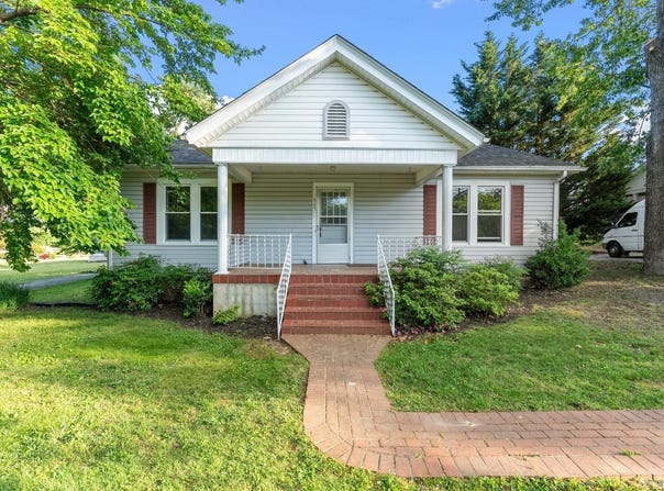 507 Henry Street, Gretna, VA 24557