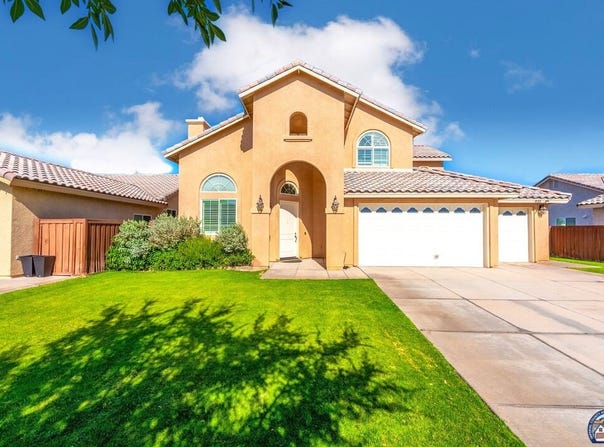 931 Kay Davis Ct, El Centro, CA 92243