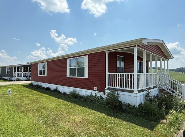 121 RT 21 MHP, Carmichaels/Cumblnd, PA 15320