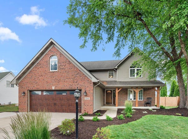 7117 Bracken Pkwy, Hobart, IN 46342
