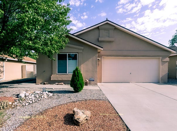 11601 Singing Arrow Avenue SE, Albuquerque, NM 87123