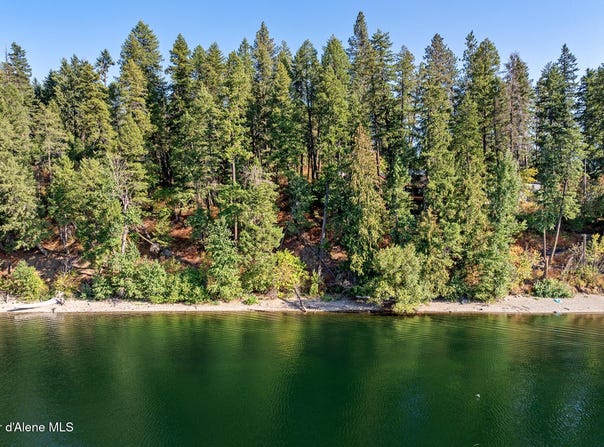 N Osprey Road, Spirit Lake, ID 83869