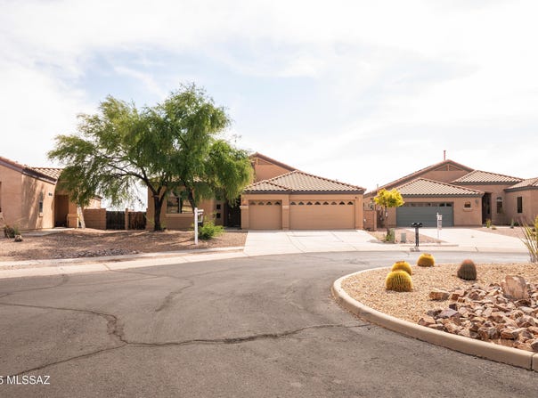 13698 E Kirkwood Place, Vail, AZ 85641