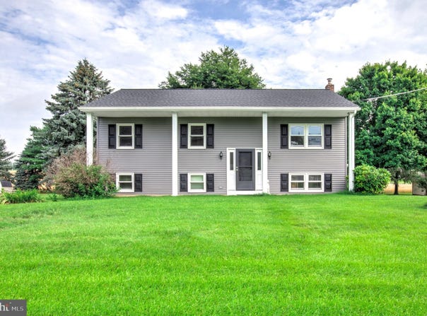 635 W ORANGE STREET, LITITZ, PA 17543