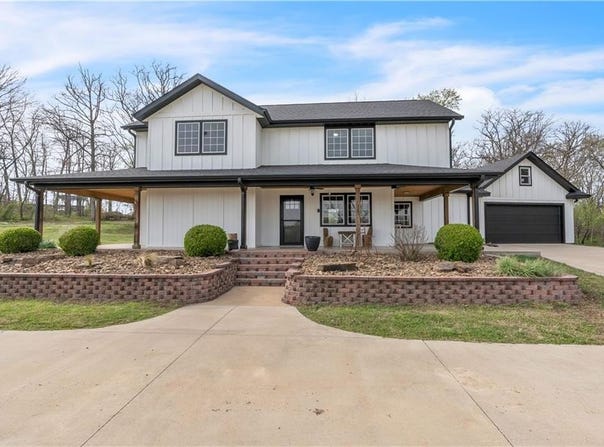 17225 Featherstone  TR, Gentry, AR 72734