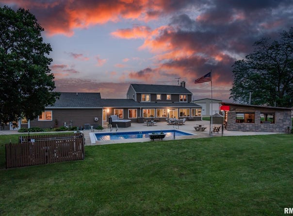 3473 270TH Street, De Witt, IA 52742