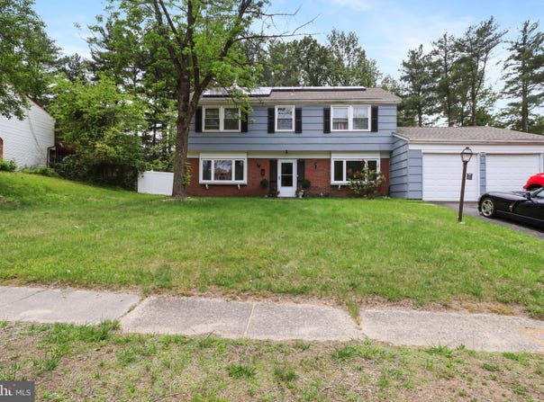 101 TIFFANY LANE, WILLINGBORO, NJ 08046