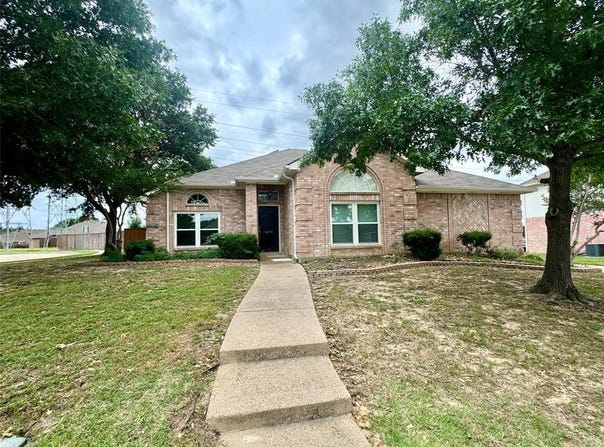 2616 Leicester Drive, Carrollton, TX 75006