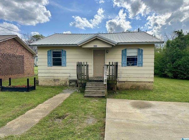 203 NOBLE STREET, SYLACAUGA, AL 35150