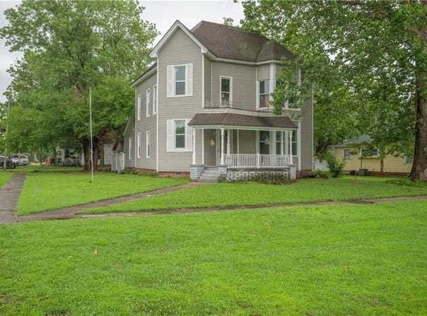 300 S Delaware Street, Columbus, KS 66725