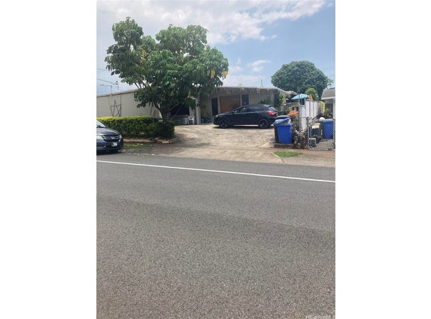 1537 Haloa Drive, Honolulu, HI 96818