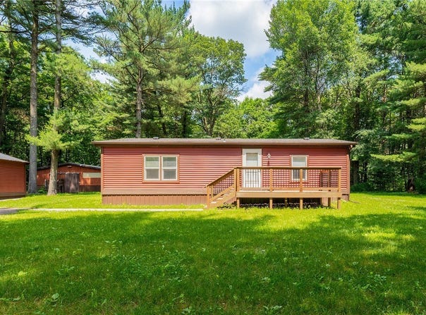10071 390th Avenue E, Eau Claire, WI 54703